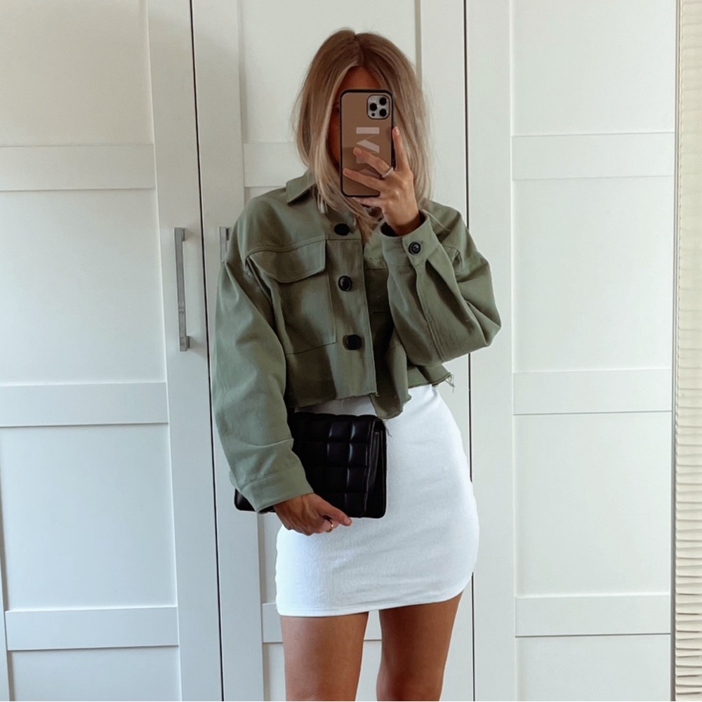 Zara Green Utility Jacket Cropped Style
